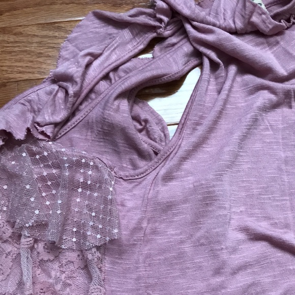 Pink lace tank top - Picture 8 of 15